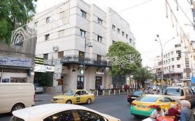 Twins Downtown Hotel